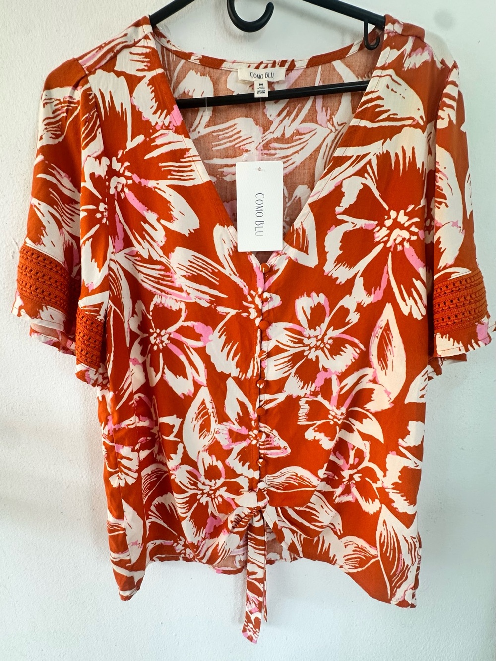 Como Blu Orange Floral Tie Front Button Blouse Size M NWT